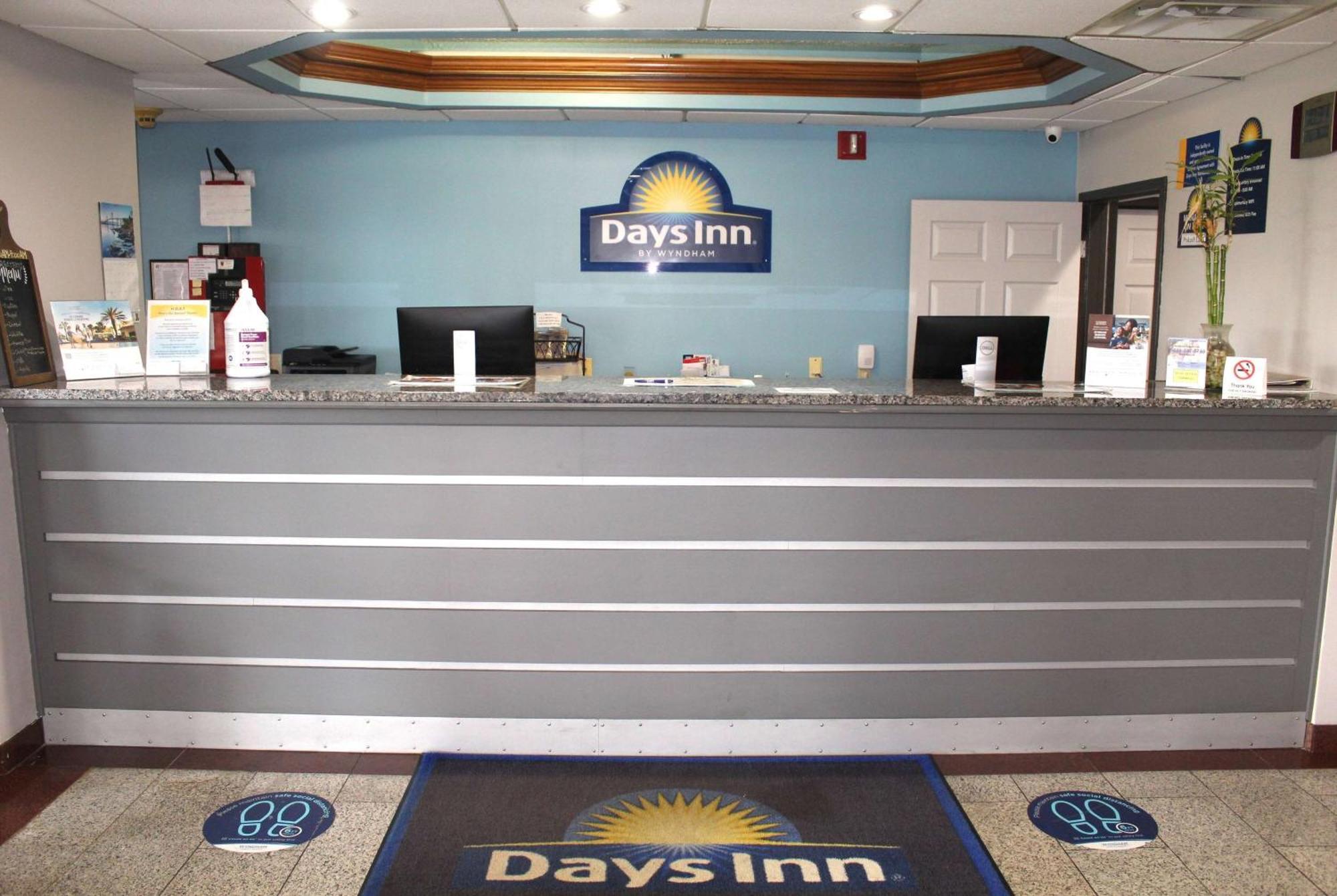 Days Inn By Wyndham Franklin Exterior photo
